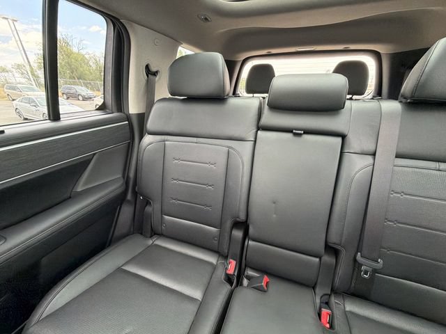 Used 2024 Hyundai Santa Fe Limited AWD/4WD image 12