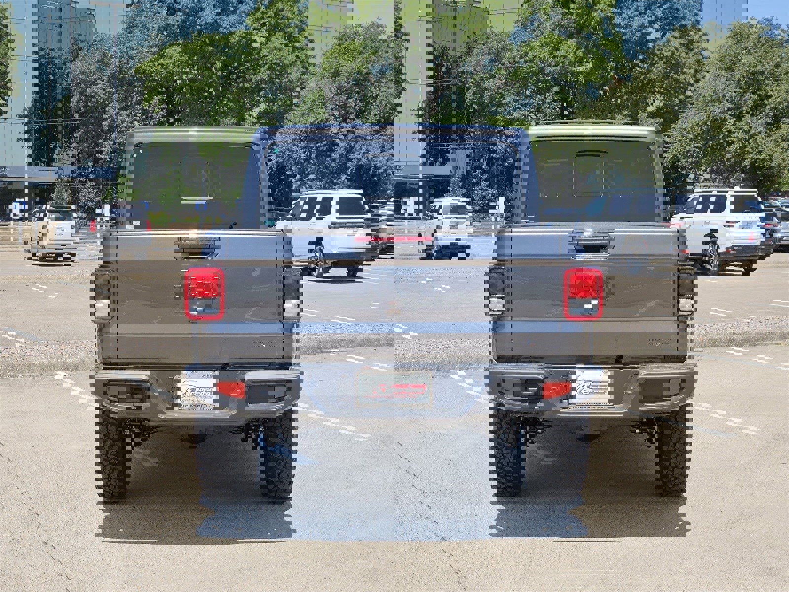 New 2025 Jeep Gladiator Sport image 5