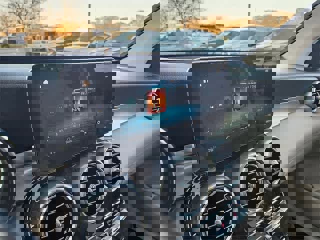 Used 2021 Mercedes-Benz GLC 300 image 28