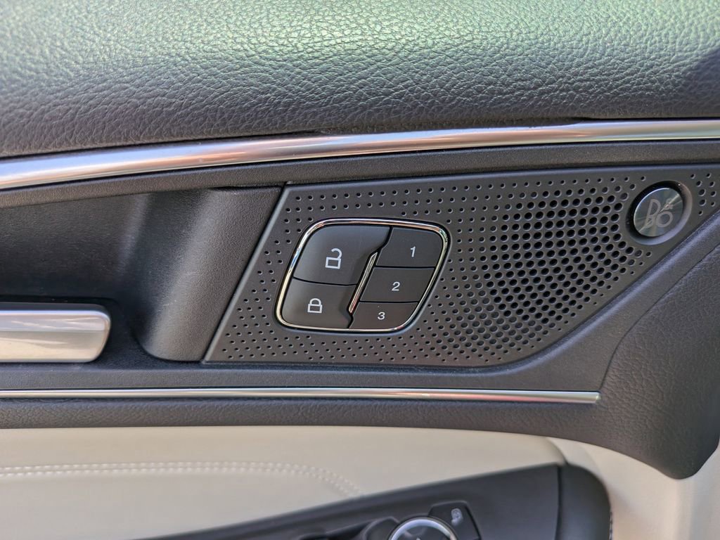 Certified 2021 Ford Edge Titanium FWD image 21