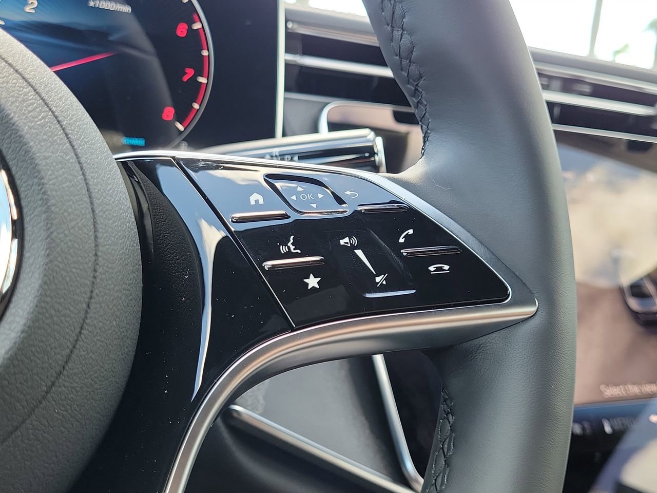 New 2026 Mercedes-Benz E 450 4MATIC Sedan image 30