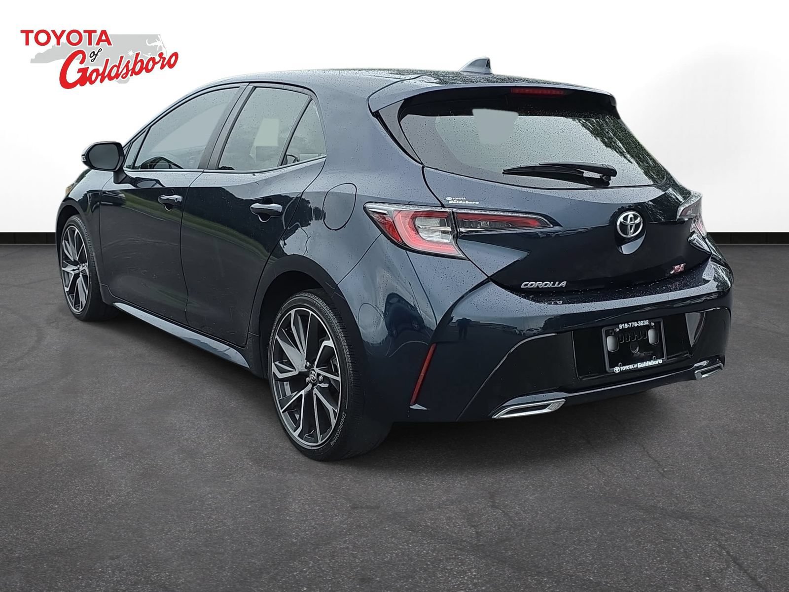 Used 2021 Toyota Corolla XSE FWD image 7