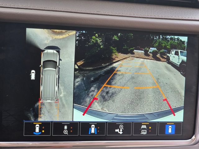 Used 2022 GMC Yukon Denali RWD image 19