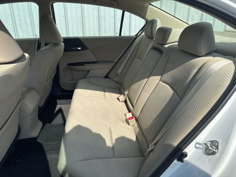 Used 2016 Honda Accord LX image 26