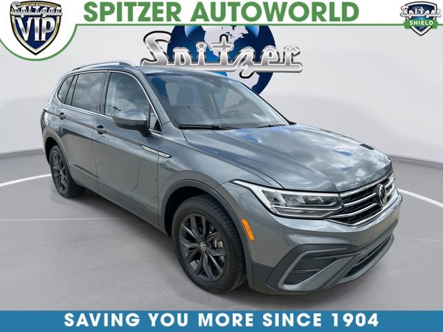 Used 2024 Volkswagen Tiguan SE AWD/4WD image 1