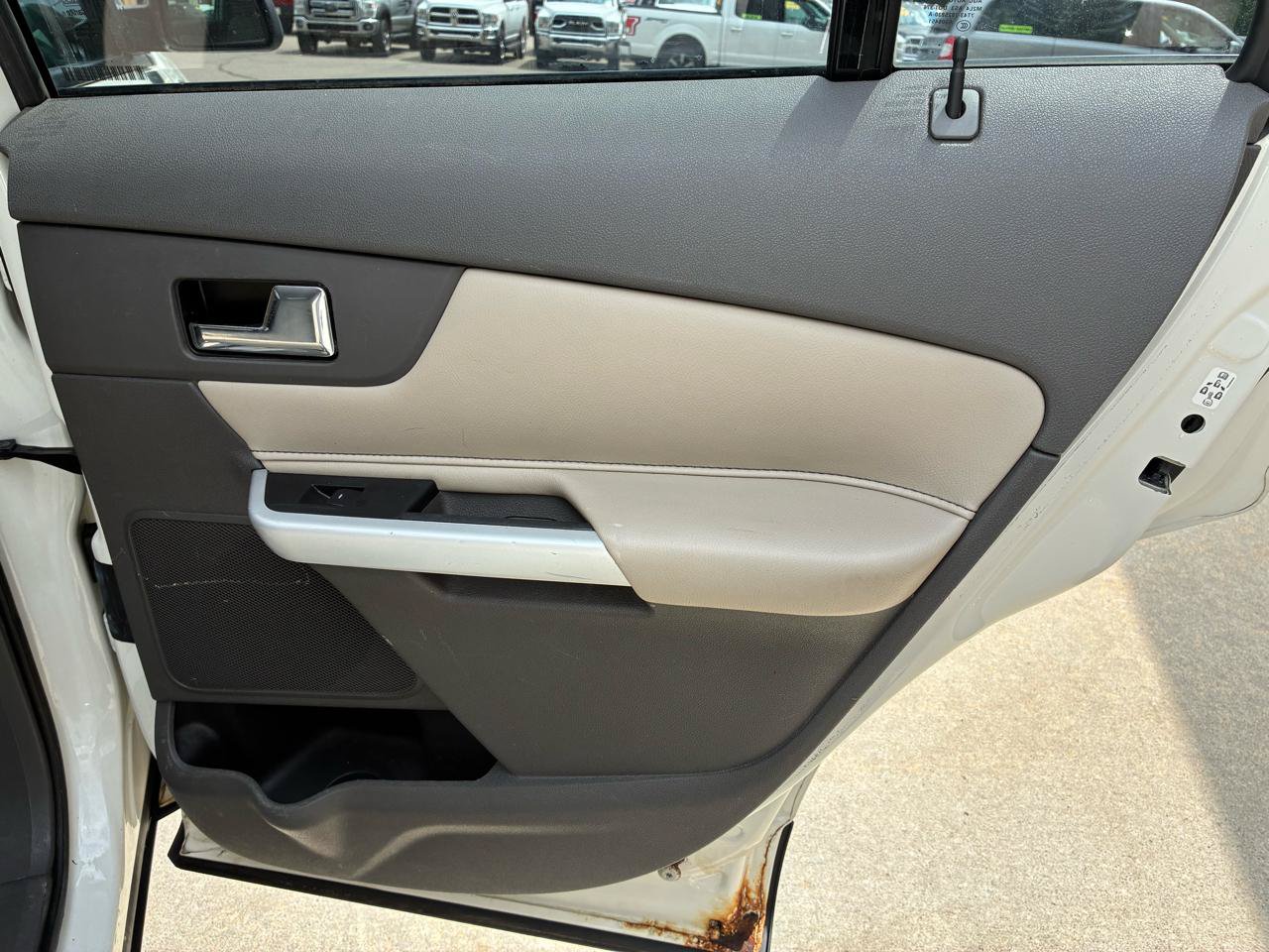 Used 2011 Ford Edge SE w/ 101A Rapid Spec Order Code FWD image 15
