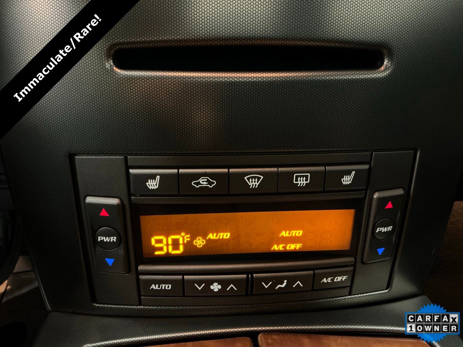 Used 2005 Cadillac XLR image 33