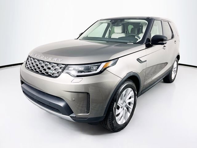 Used 2024 Land Rover Discovery S image 1