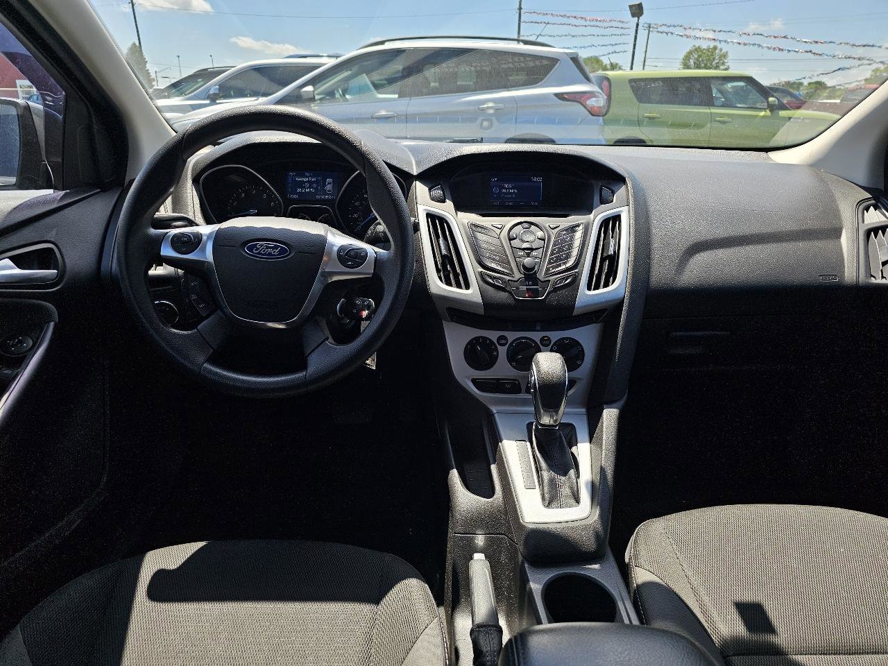 Used 2014 Ford Focus SE FWD image 3