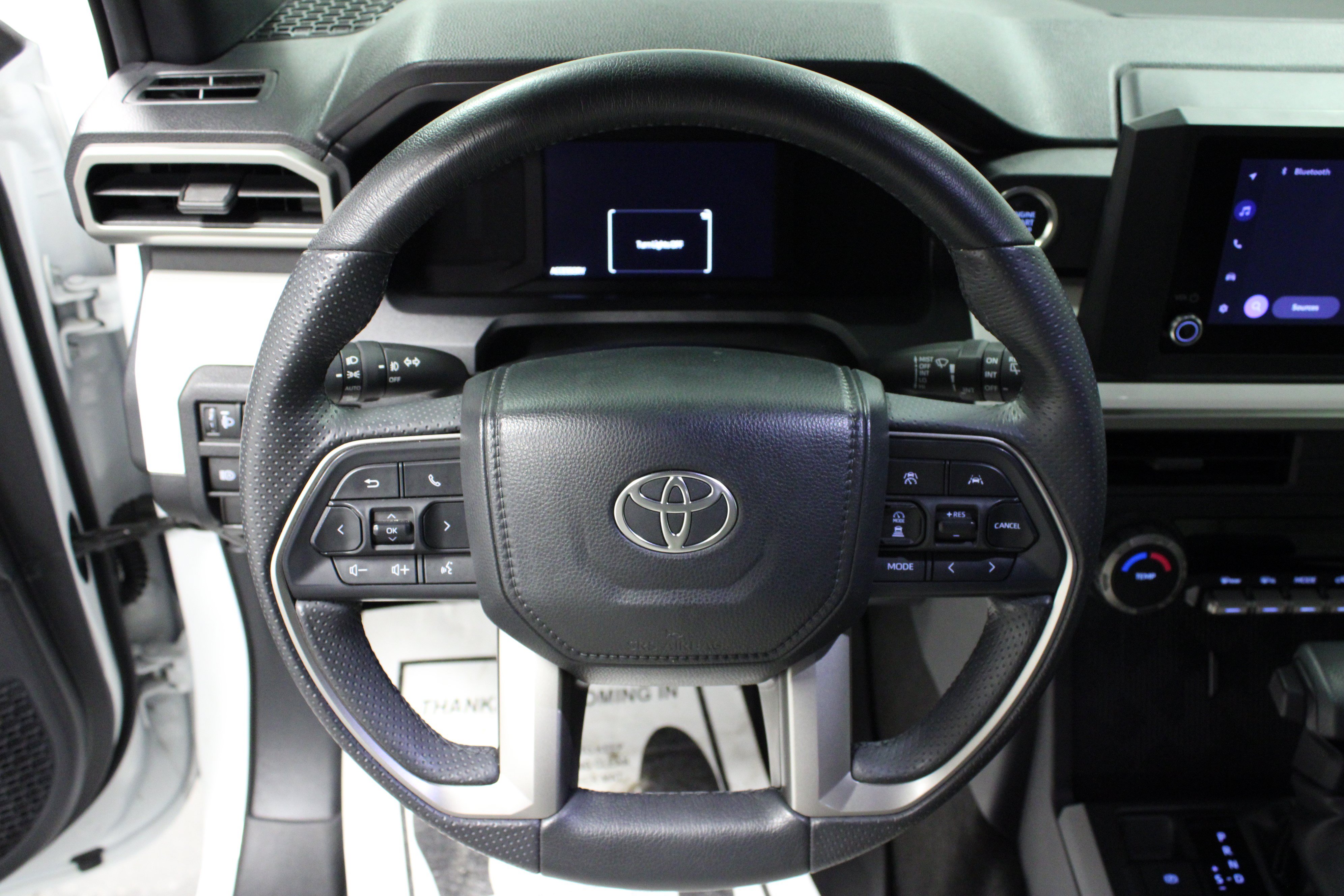 Used 2025 Toyota 4Runner SR5 AWD/4WD image 16