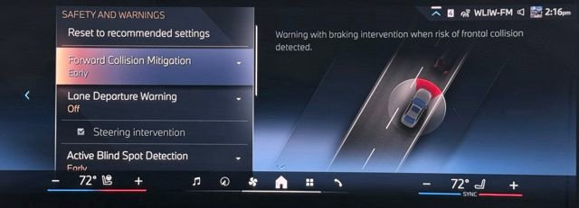 Used 2025 BMW 330i xDrive Sedan w/ M Sport Package image 41