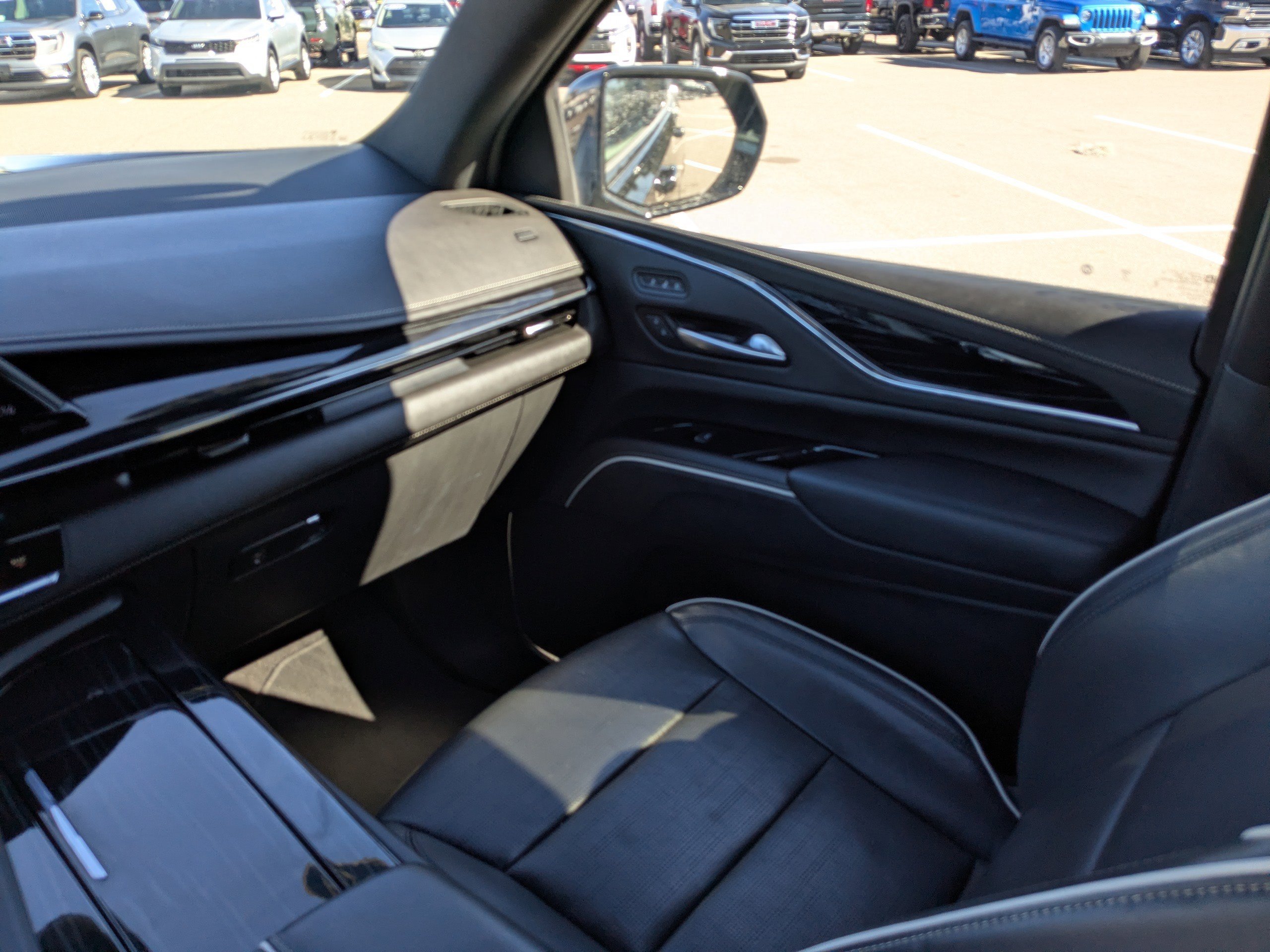 Used 2024 Cadillac Escalade Sport image 19