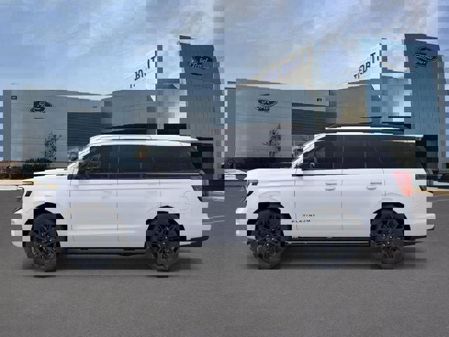 New 2026 Ford Expedition Platinum w/ Stealth Appearance Package image 4