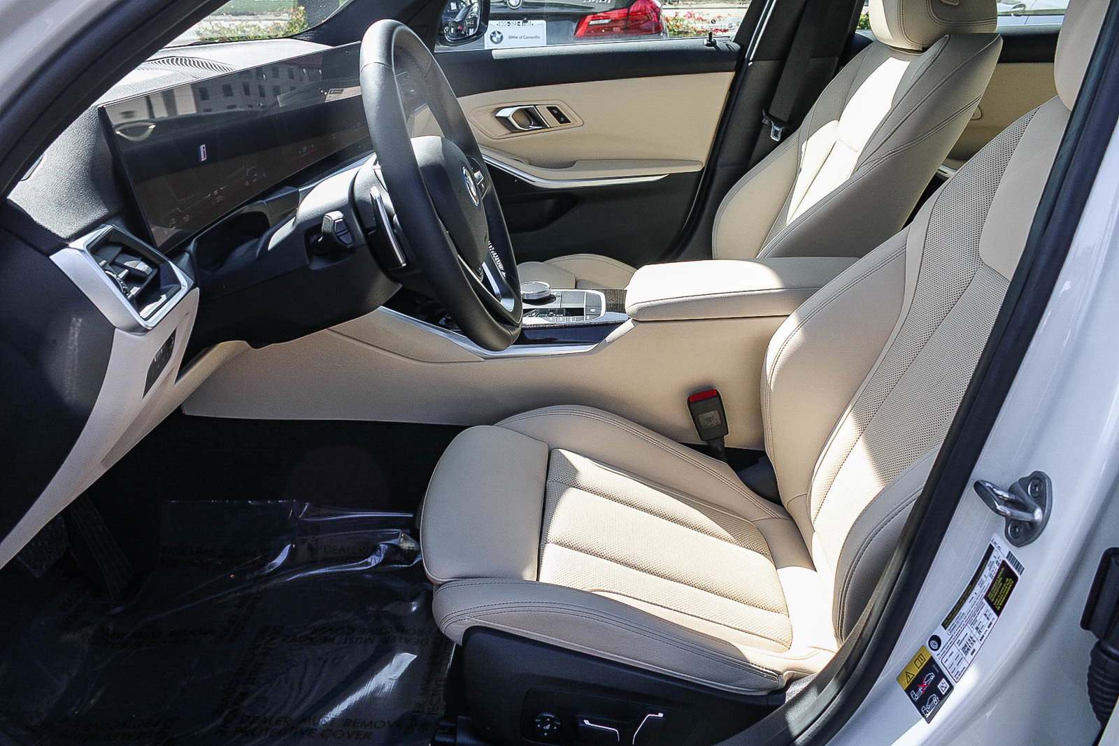 Used 2024 BMW 330e image 17