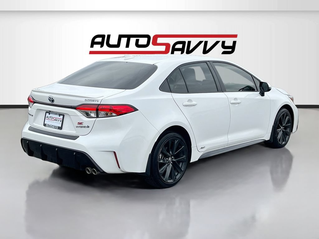 Used 2024 Toyota Corolla SE AWD/4WD image 7