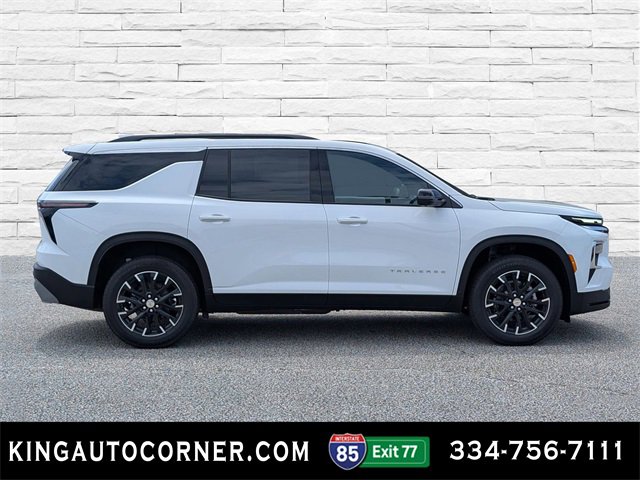 New 2026 Chevrolet Traverse LT w/ Sun and Wheel Package image 4