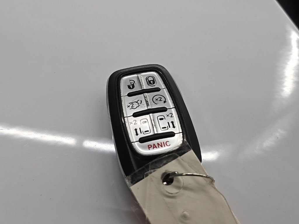 Used 2022 Chrysler Voyager LX FWD image 37