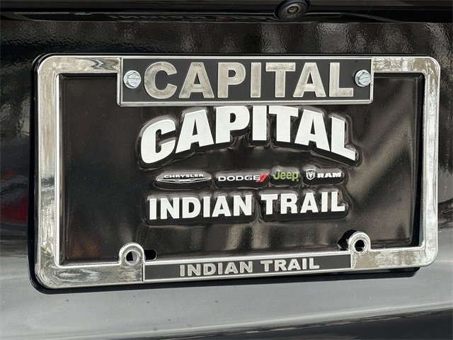 Used 2024 Chrysler Pacifica Touring-L image 41