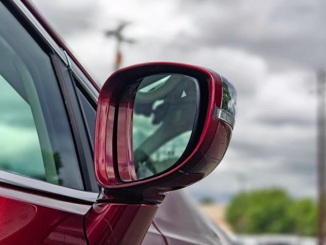 Used 2021 Chrysler Pacifica Limited FWD image 14