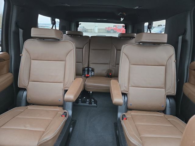 Used 2024 Chevrolet Suburban High Country w/ Max Trailering Package image 31