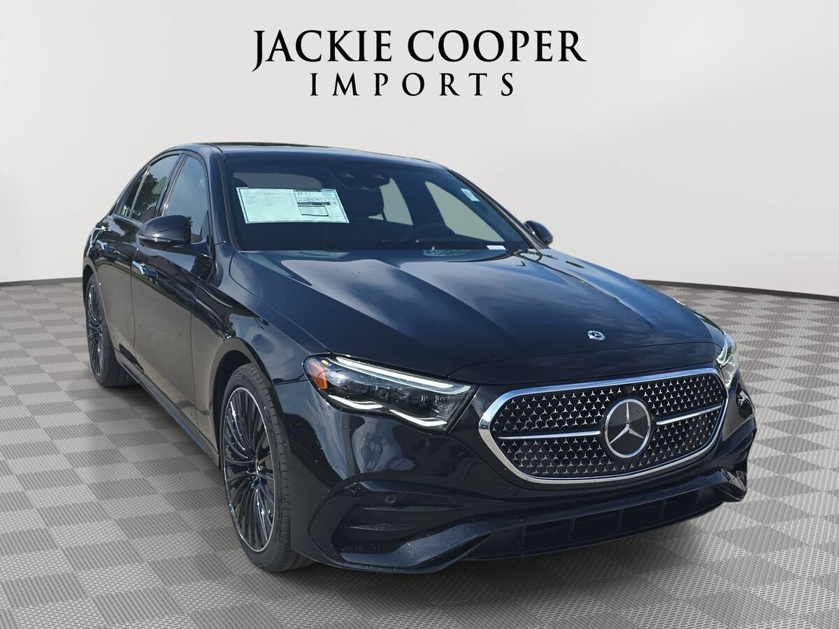 New 2026 Mercedes-Benz E 350 4MATIC Sedan image 3