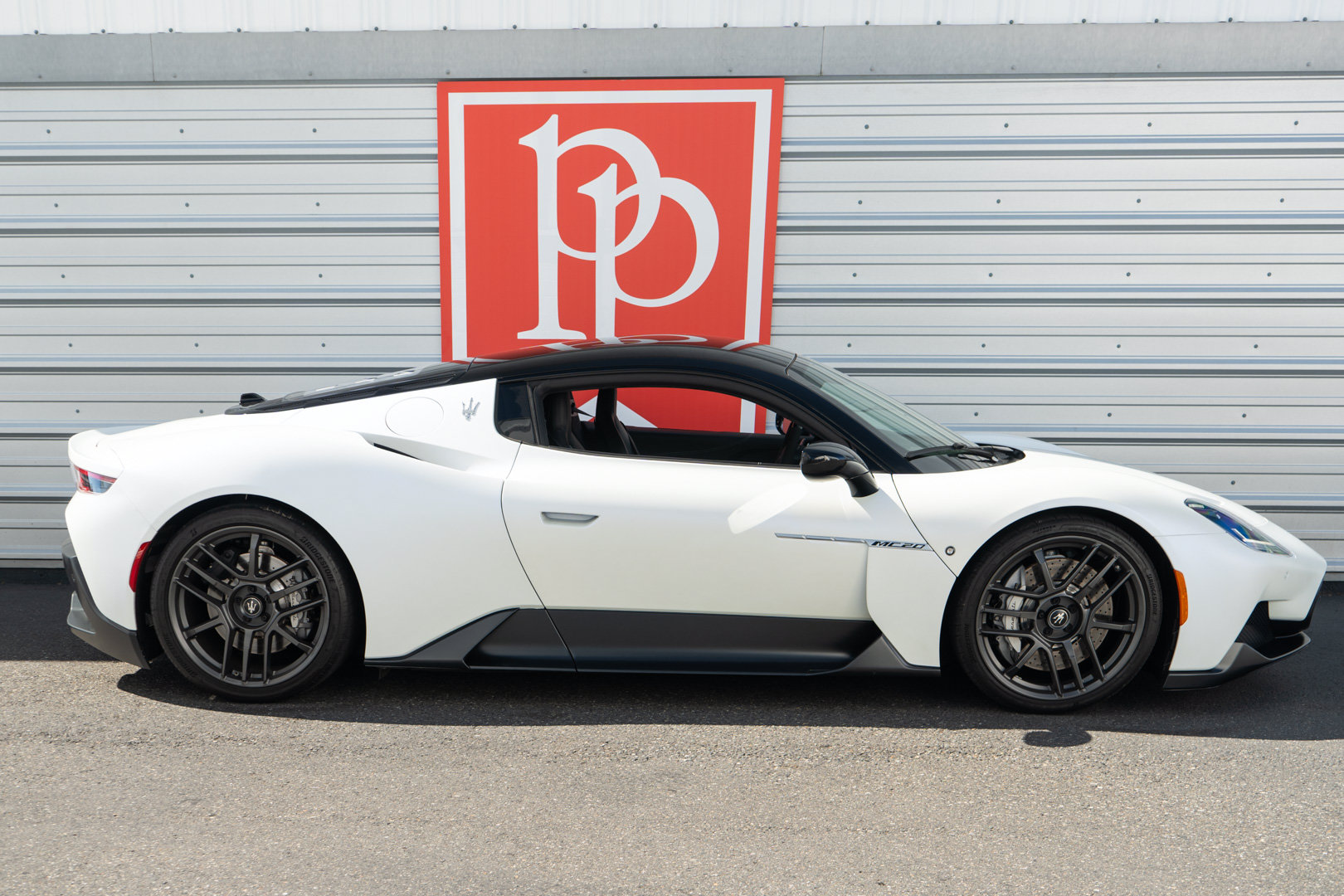 Used 2023 Maserati MC20 Coupe RWD image 40