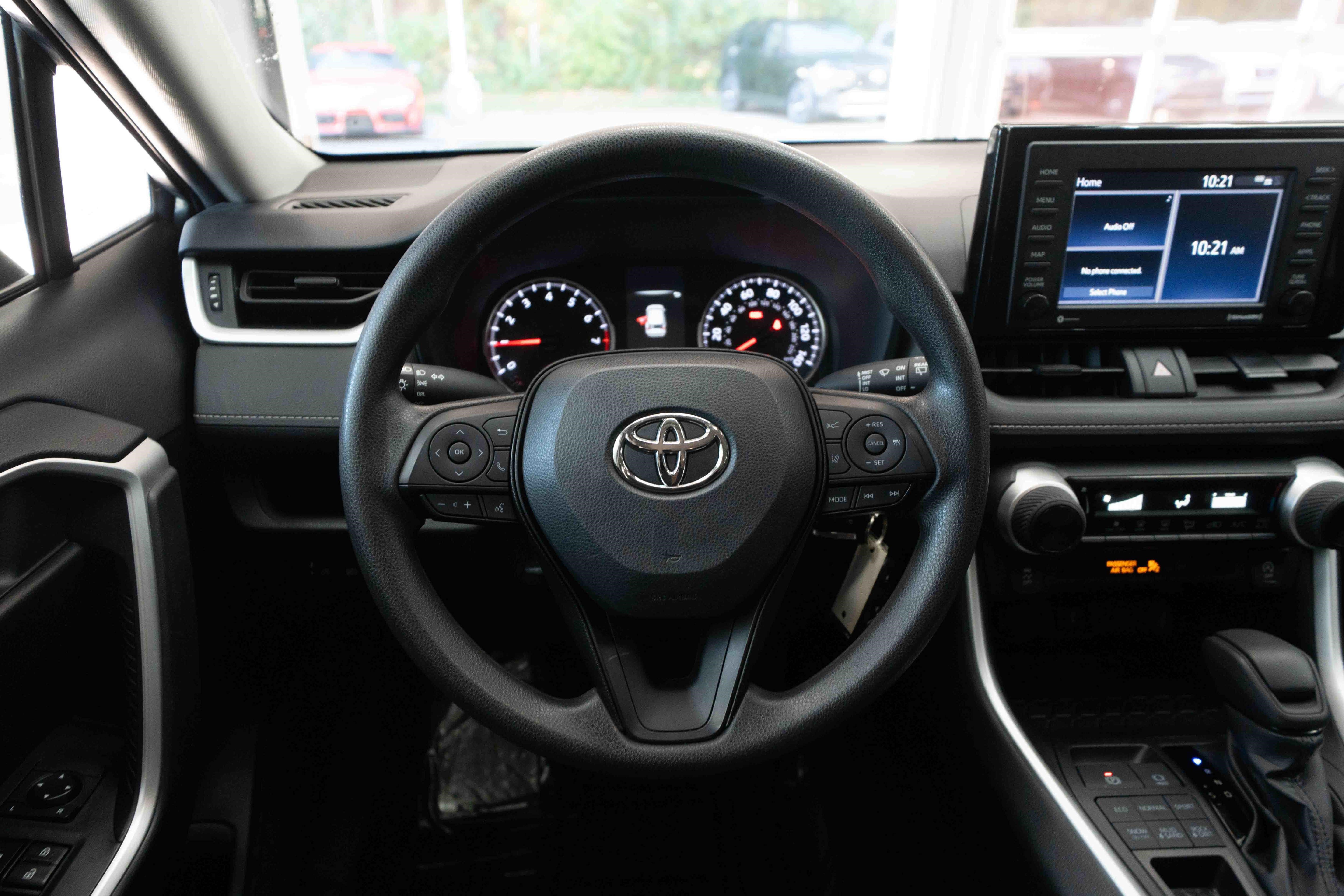 Used 2022 Toyota RAV4 LE AWD/4WD image 21