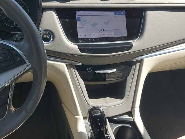 Certified 2022 Cadillac XT5 Premium Luxury w/ LPO, Floor Liner Package AWD/4WD image 13