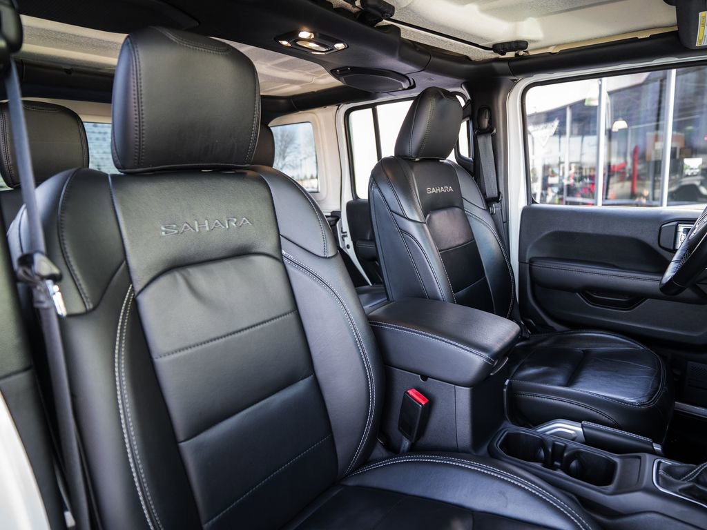 Used 2021 Jeep Wrangler Unlimited Sahara w/ Dual Top Group image 19