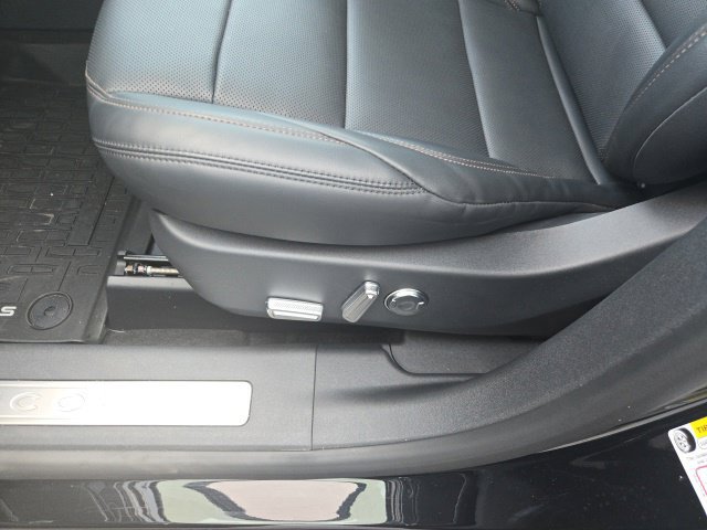 Certified 2026 Lincoln Nautilus Premier w/ Equipment Group 102A AWD/4WD image 31