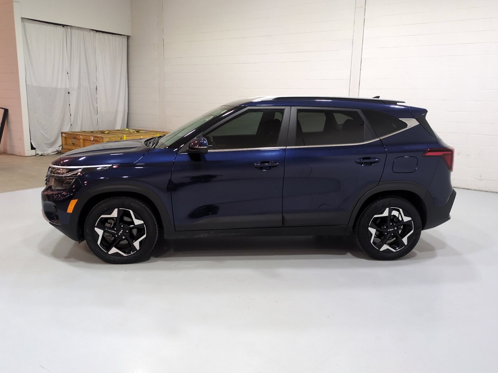 Certified 2024 Kia Seltos EX FWD image 6