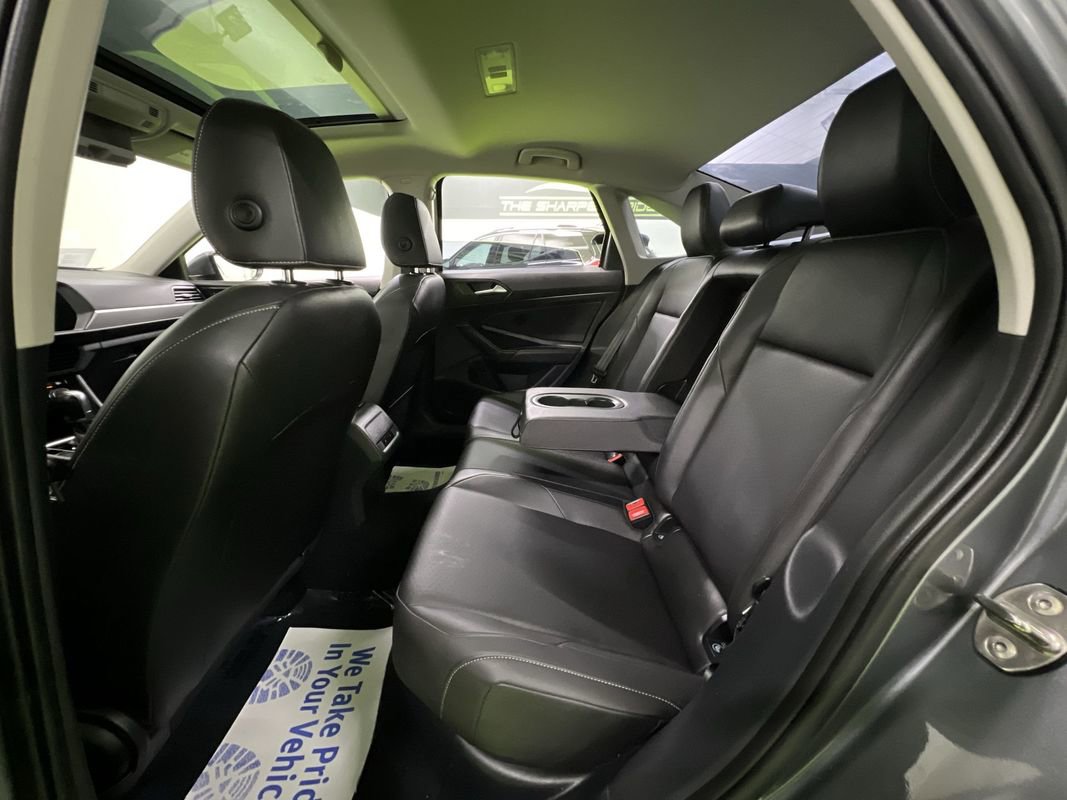 Used 2019 Volkswagen Jetta SE w/ Cold Weather Package FWD image 26