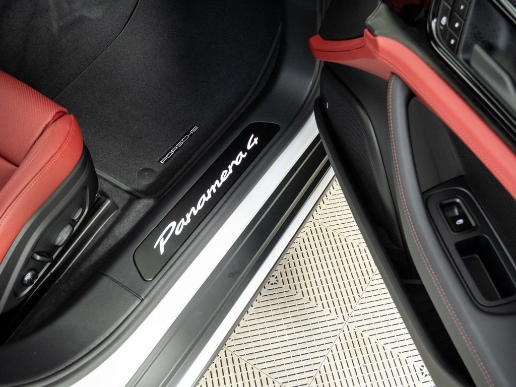 New 2026 Porsche Panamera 4 image 26