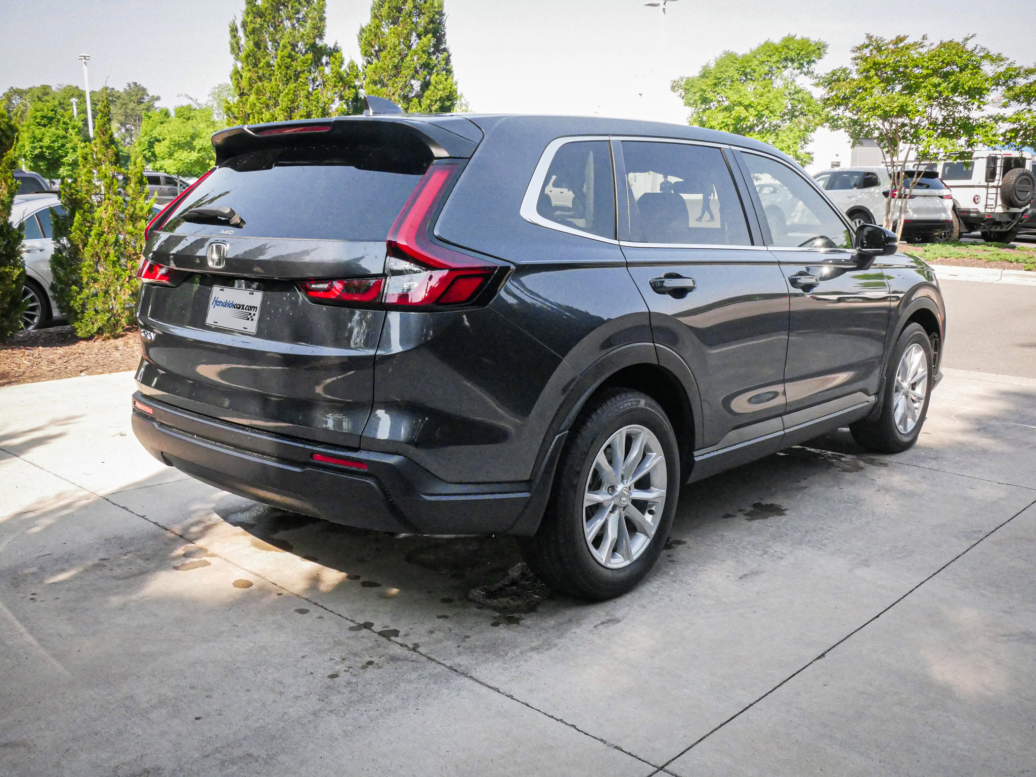 Used 2024 Honda CR-V EX image 11