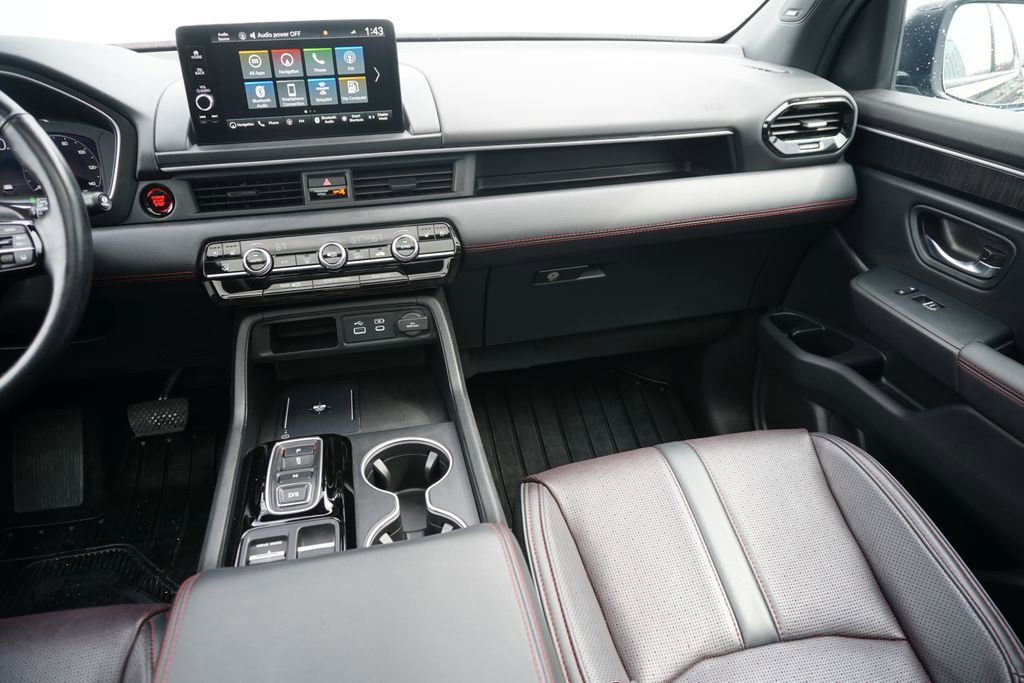 Used 2025 Honda Pilot Black Edition image 26