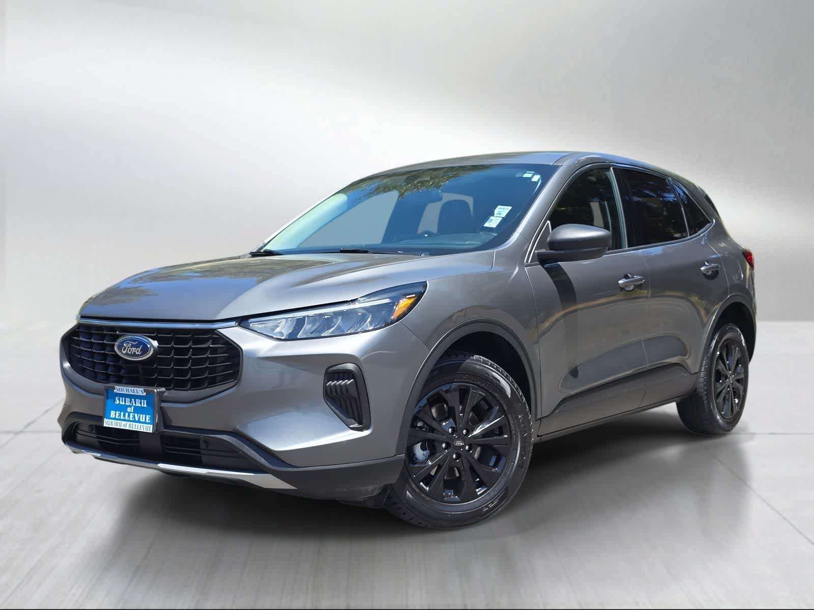 Used 2024 Ford Escape Active AWD/4WD image 1