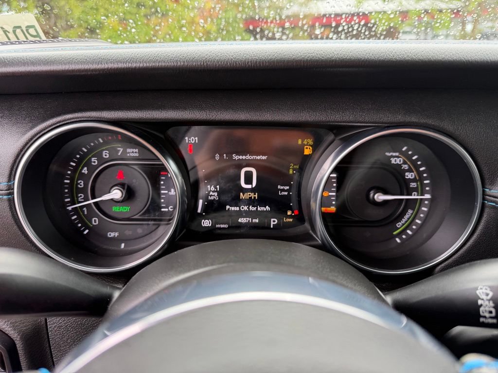 Used 2023 Jeep Wrangler Unlimited Rubicon 4xe w/ Cold Weather Group AWD/4WD image 19