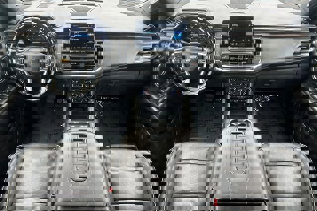 Used 2023 Chevrolet Suburban Premier RWD image 15