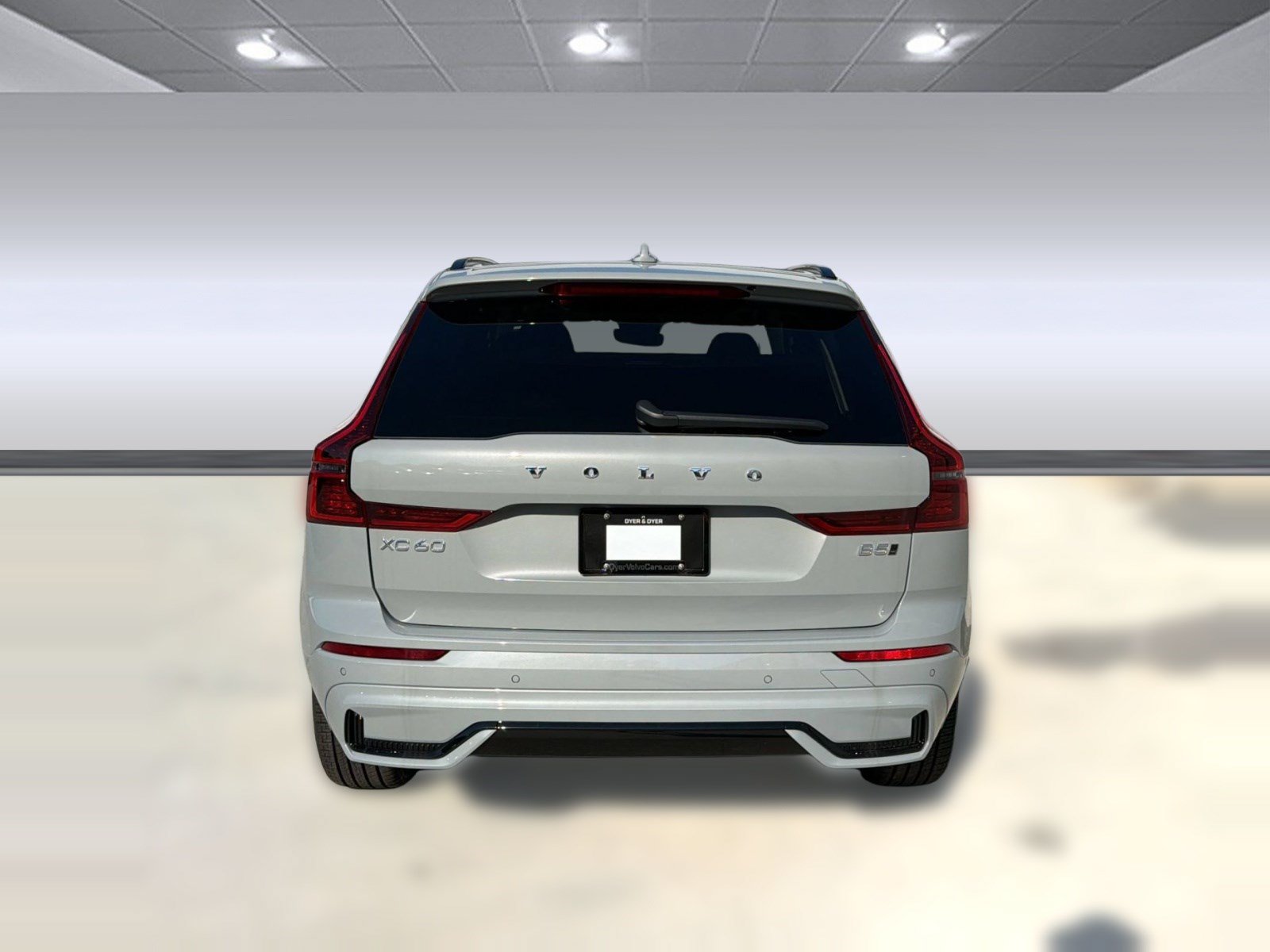 New 2026 Volvo XC60 B5 Plus w/ Climate Package AWD/4WD image 10