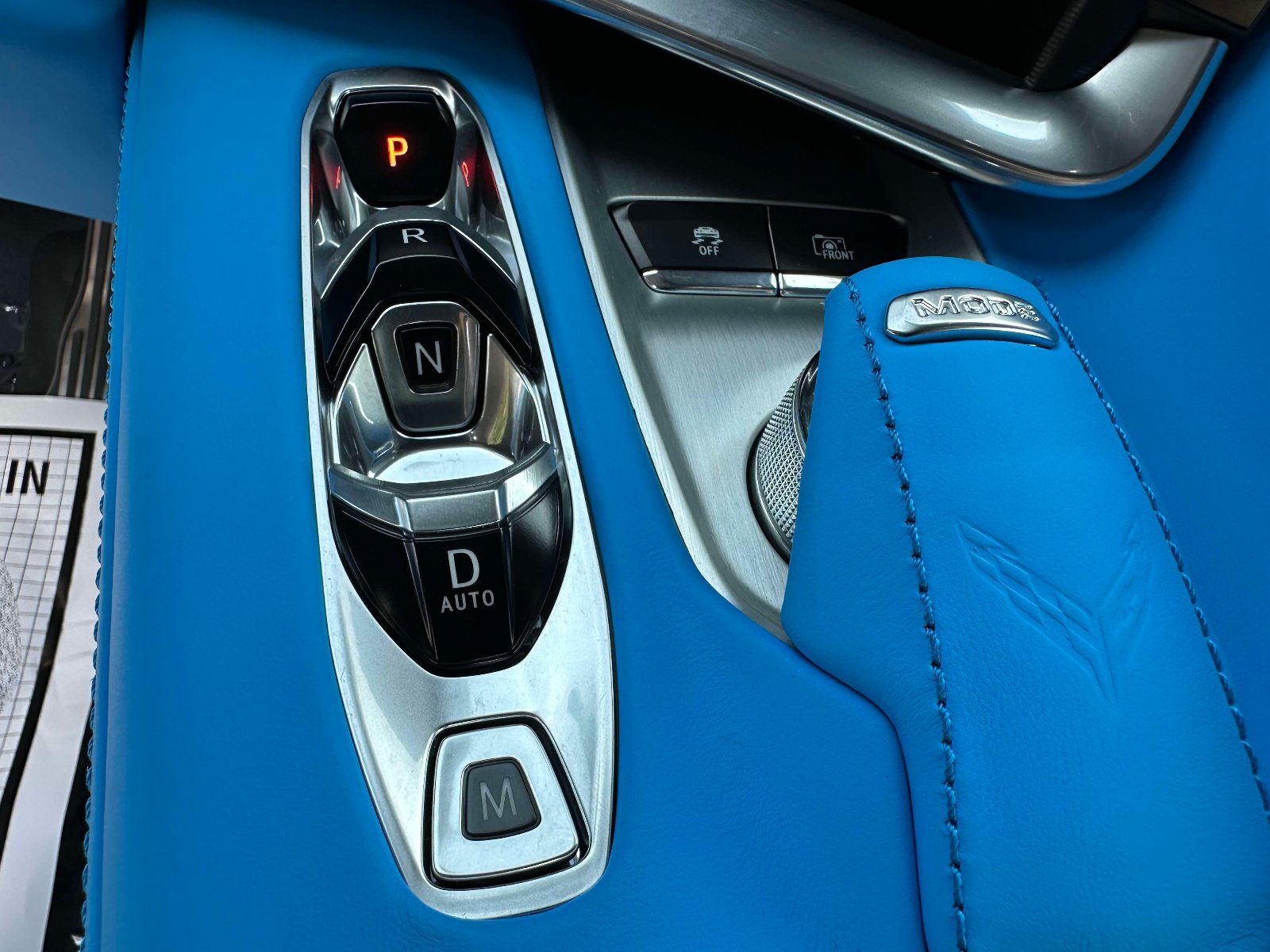 Used 2024 Chevrolet Corvette Stingray Premium Cpe w/ Z51 Performance Package RWD image 16