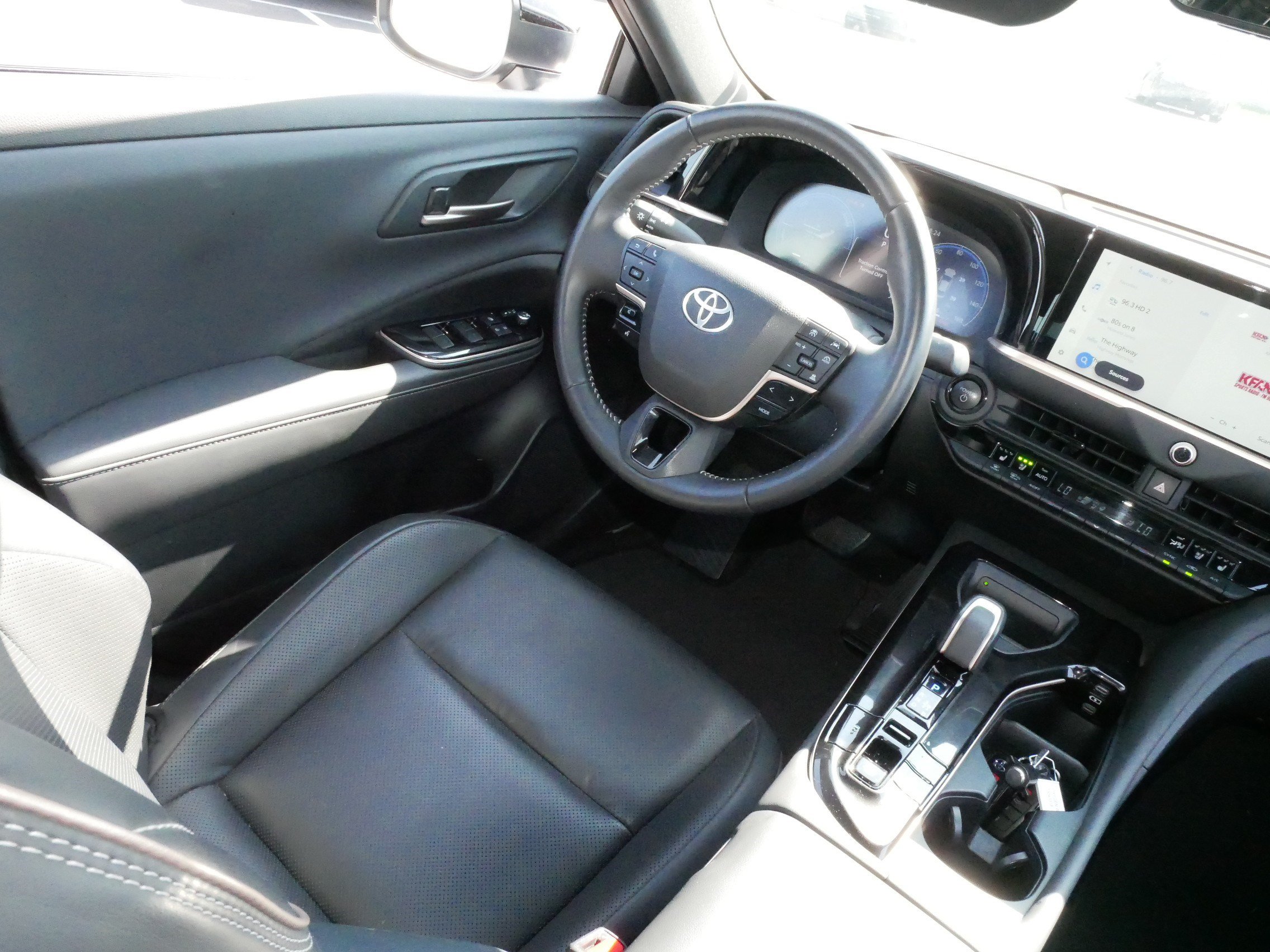 Certified 2026 Toyota Crown AWD/4WD image 9