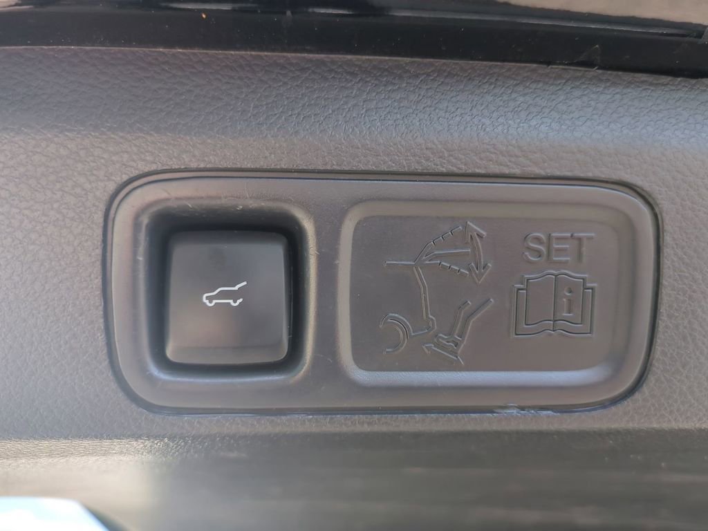 Used 2023 Lincoln Navigator L Reserve image 15