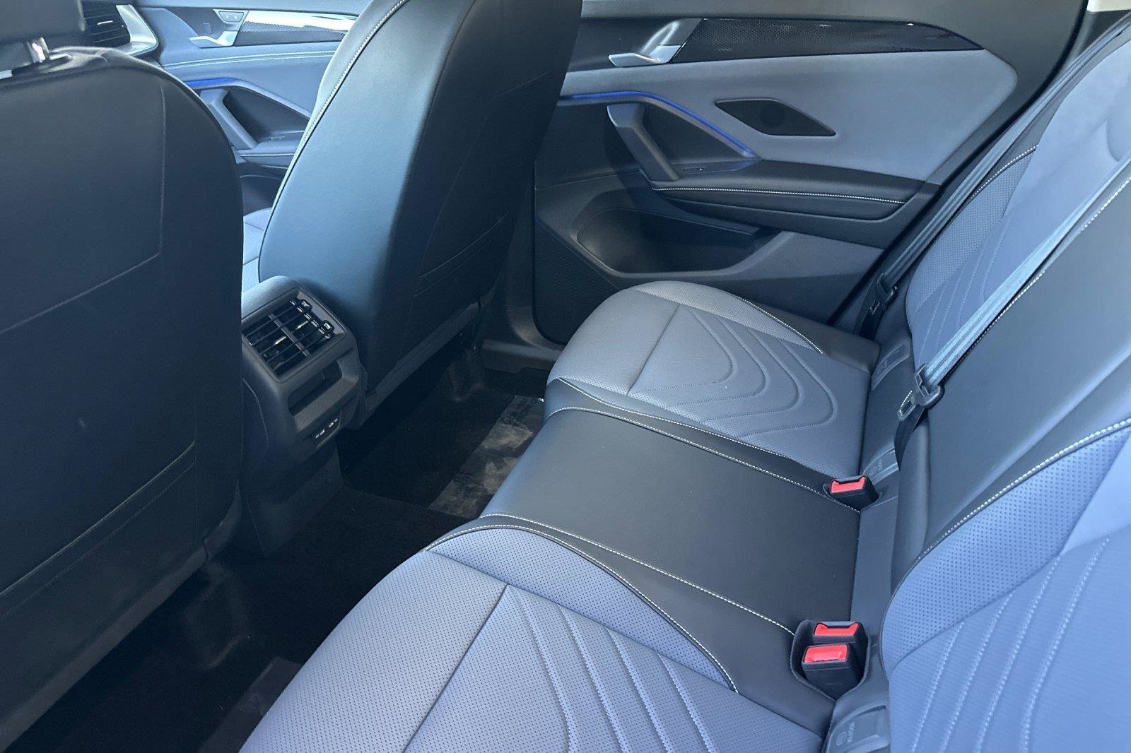 New 2026 Volkswagen Tiguan SE FWD image 12
