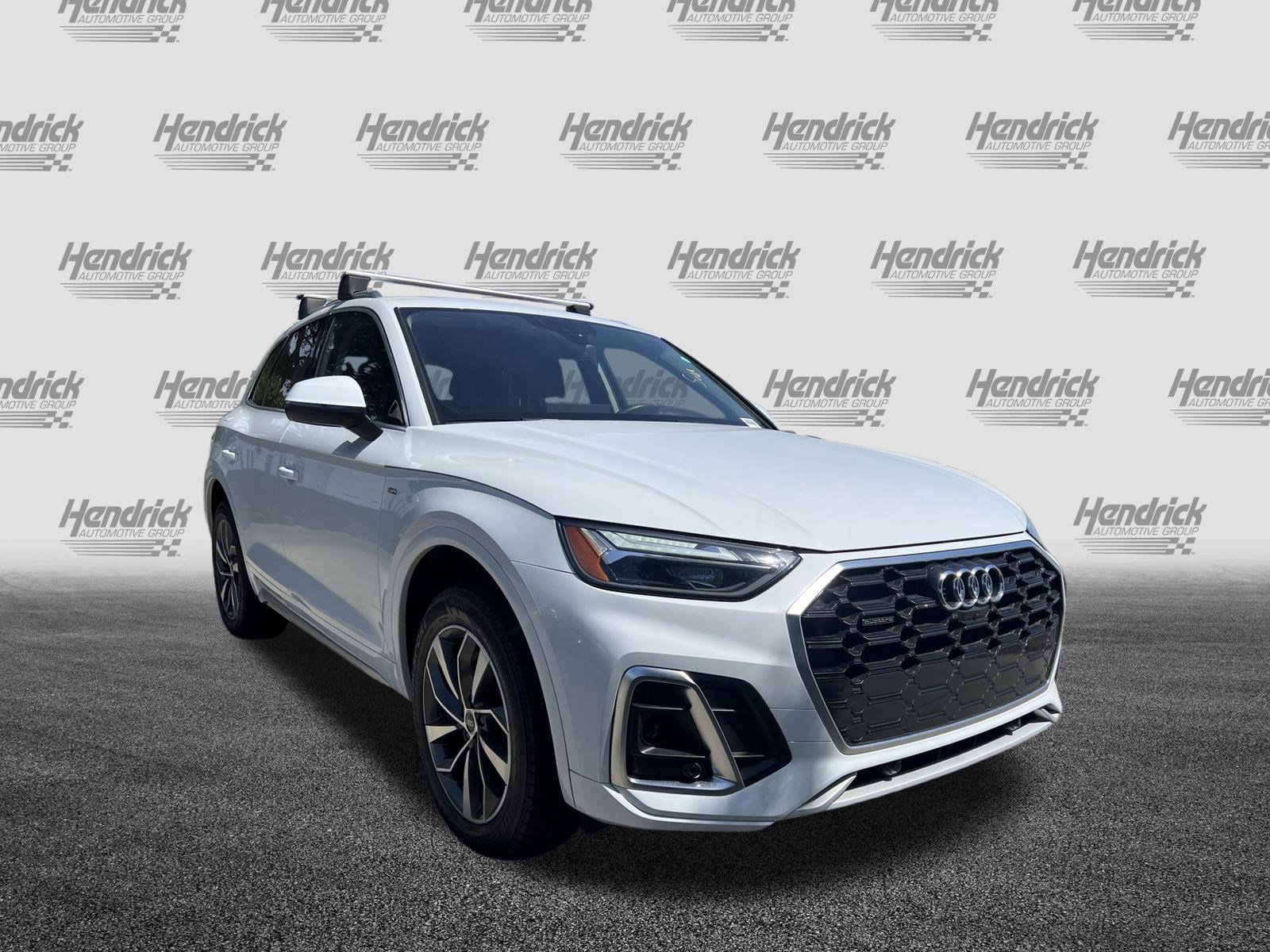 Certified 2023 Audi Q5 2.0T Premium Plus w/ Premium Plus Package AWD/4WD image 2
