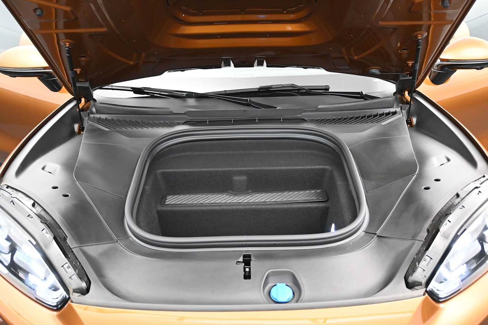 New 2026 Porsche Cayenne Electric AWD/4WD image 31