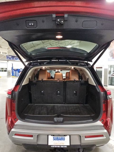 Used 2023 Nissan Pathfinder Platinum w/ Cargo Package AWD/4WD image 37
