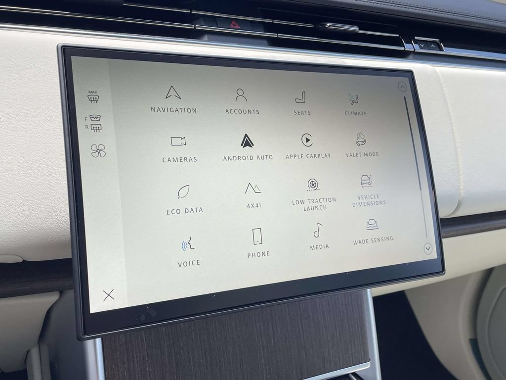 New 2026 Land Rover Range Rover SE AWD/4WD image 26