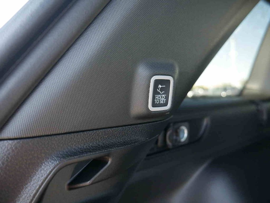 New 2025 Jeep Grand Cherokee Limited image 8