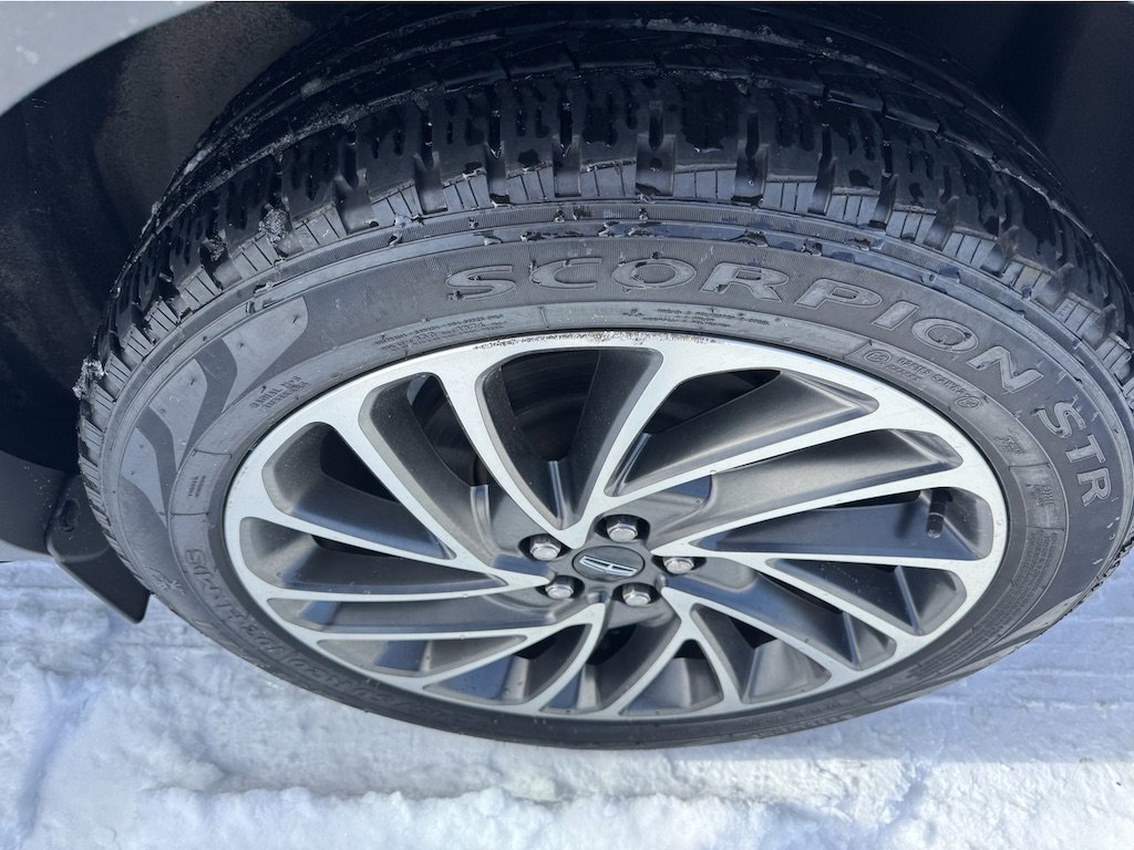 Used 2020 Lincoln Nautilus Reserve image 25