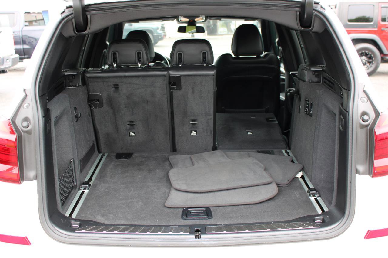 Used 2019 BMW X3 sDrive30i w/ Convenience Package RWD image 10